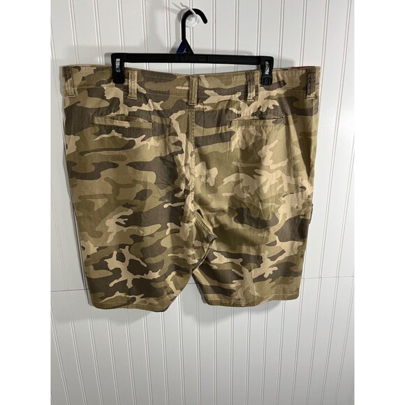 NWT Wrangler Camo Cargo Shorts Men’s Size 44 Camouflage Relaxed Fit Workwear - Picture 5 of 10